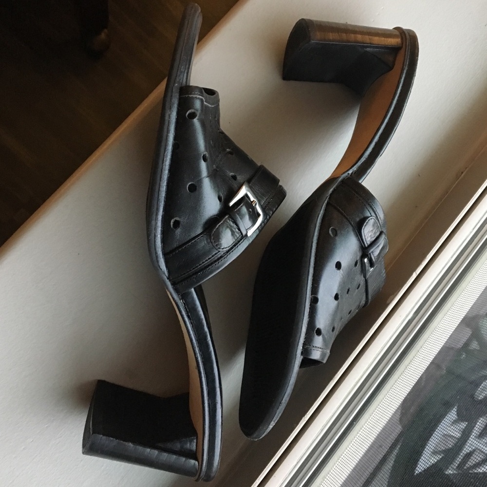 Vaneli black heeled sandals